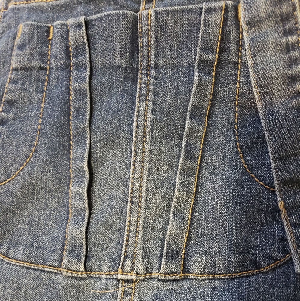 Overallals - Picture 2 of 3